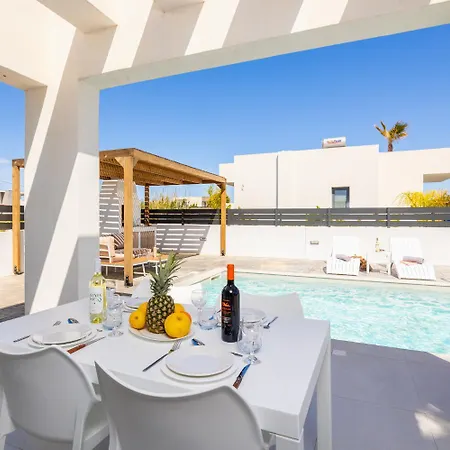 Salty Sun 1 * Kremastí