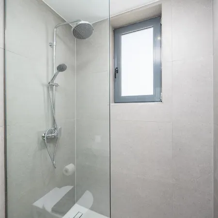 Salty Sun 1 * Kremastí